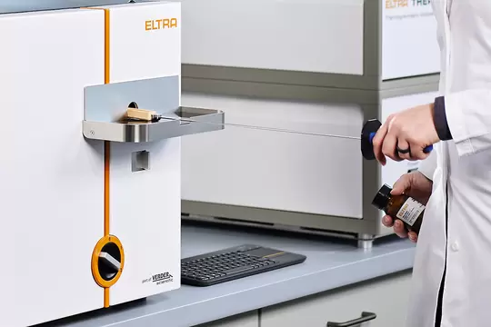 анализатор углерода водорода серы, ELEMENTRAC CHS-r, элементный анализ, ИК-детекция, сжигание в кислороде, определение C H S, лабораторный анализатор, Eltra GmbH